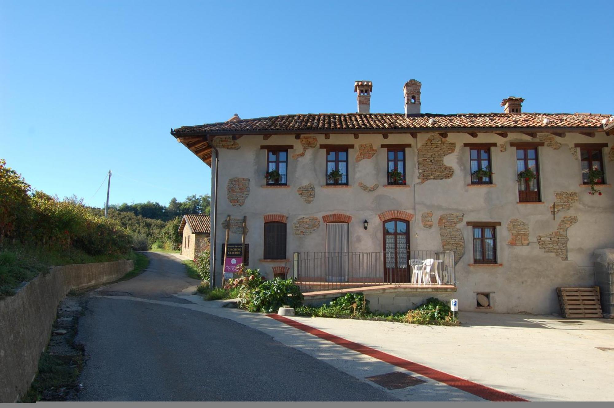 Agriturismo 'D Raine Montelupo Albese Экстерьер фото